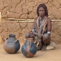 Aethiopien-Turmi-Hamar-Frau-Tonkrug-WWW_01