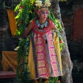 2004-bali-batubulan-barong-www_01