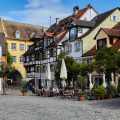 2022-bodensee-meersburg-schlossplatz-www_01