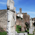 rom-forum-romanum-statue-vestalin-www_01