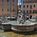 rom-piazza-navona-neptunbrunnen-www_01