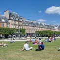 2015-Paris-Hotel-de-Ville-Arsenal-Place-des-Vosges_01