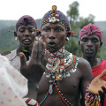 kenia-maralal-manyatta-lekume-krieger-tanz-www_02