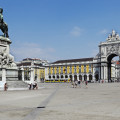 lissabon_praca_do_comercio_www_01-scaled1000