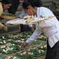 2004-bali-ubud-pura-goa-gajah-www_02