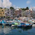 2008-procida-hafen-sancio-cattolico-www_02