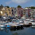 2019-procida-hafen-sancio-cattolico-www_02