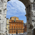 rom-colosseum-via-celio-vibenna-www_01