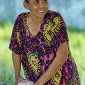 Sulawesi-Barru-Pomelo-Verkaeuferin-WWW_02