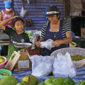 khao-lak-ban-bang-niang-market-www_01